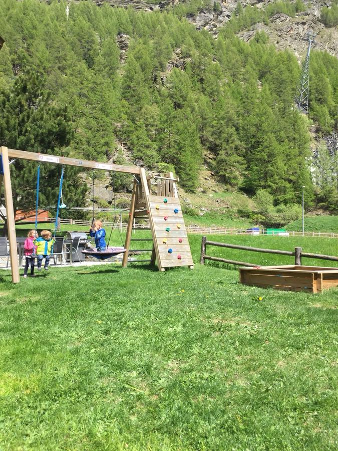 Apartmenthaus Sunshine Saas-Grund Exterior foto